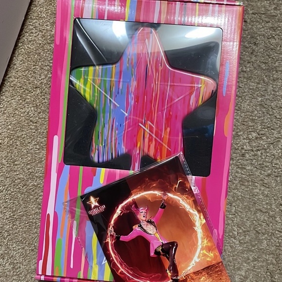 Jeffree Star Makeup Nib Trippy Hand Mirror By Jeffree Star Poshmark